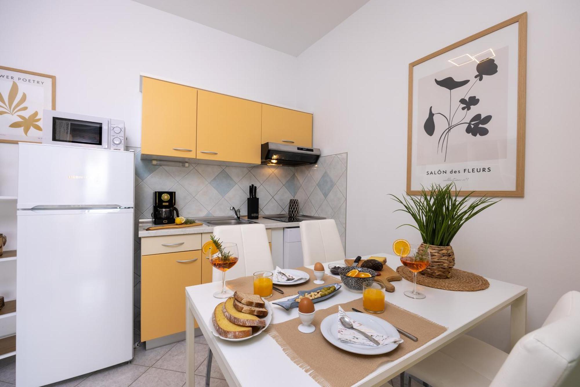 Apartments Stomarica Брела Номер фото