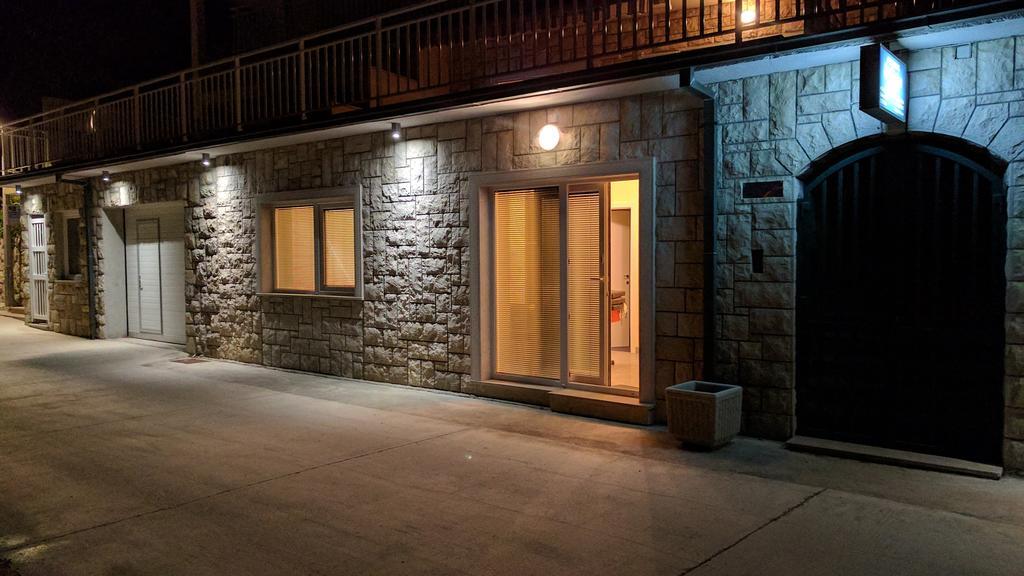 Apartments Stomarica Брела Экстерьер фото